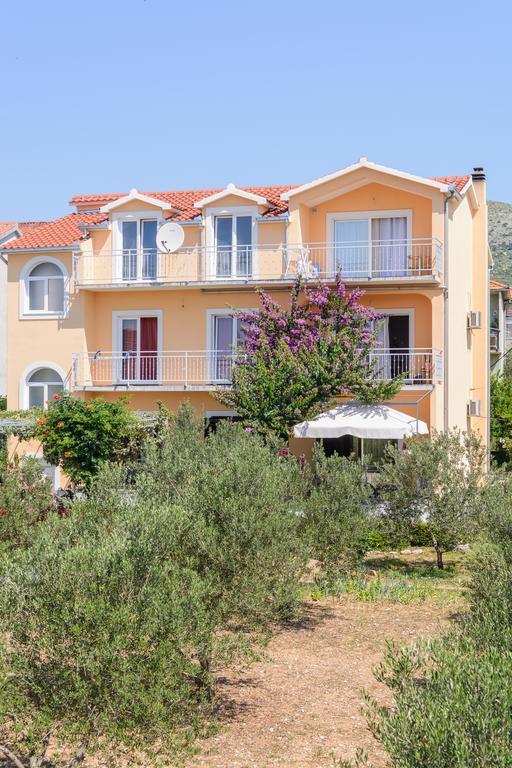 Apartments Grgic Trogir Eksteriør billede