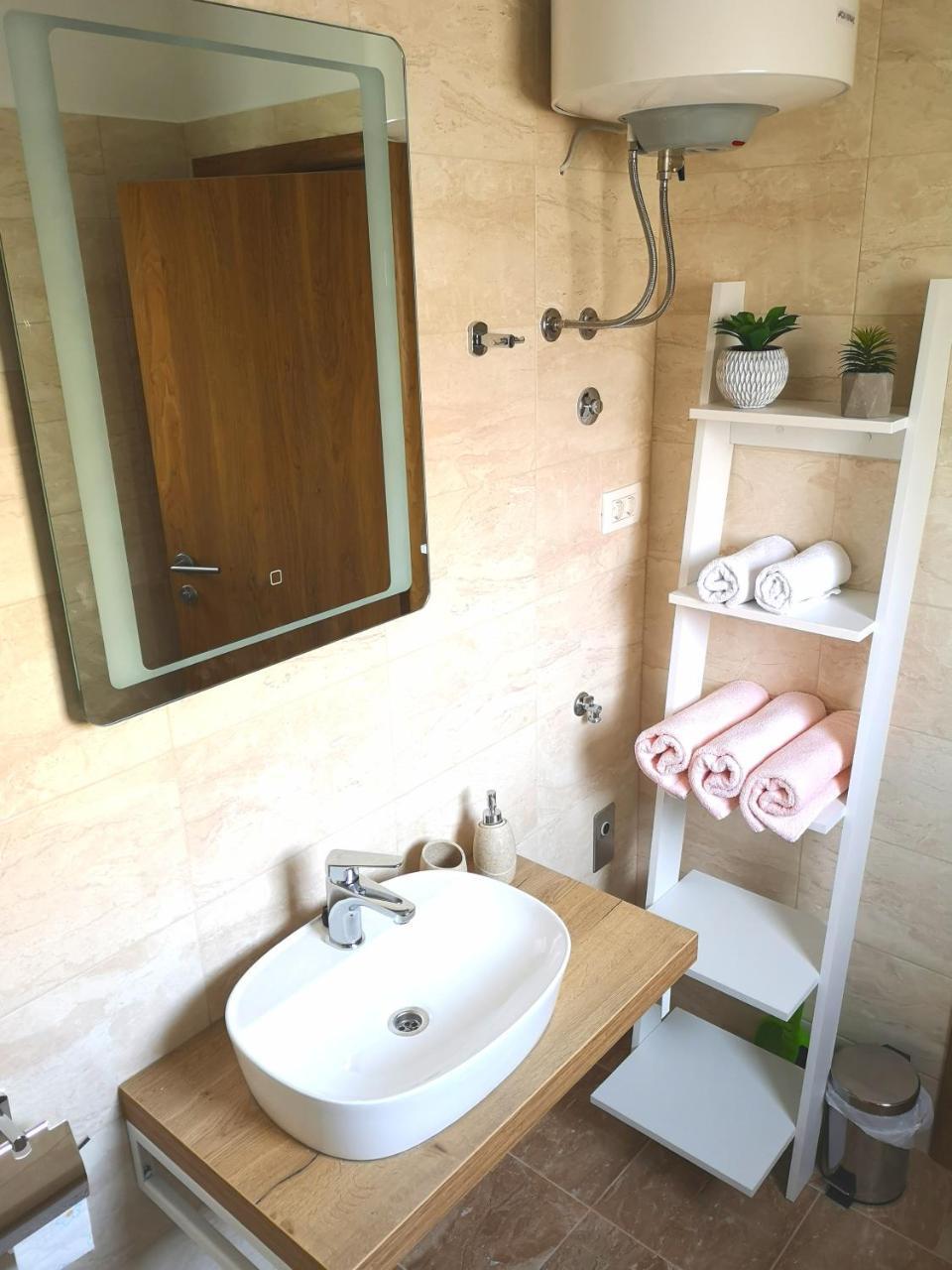 Apartments Grgic Trogir Eksteriør billede