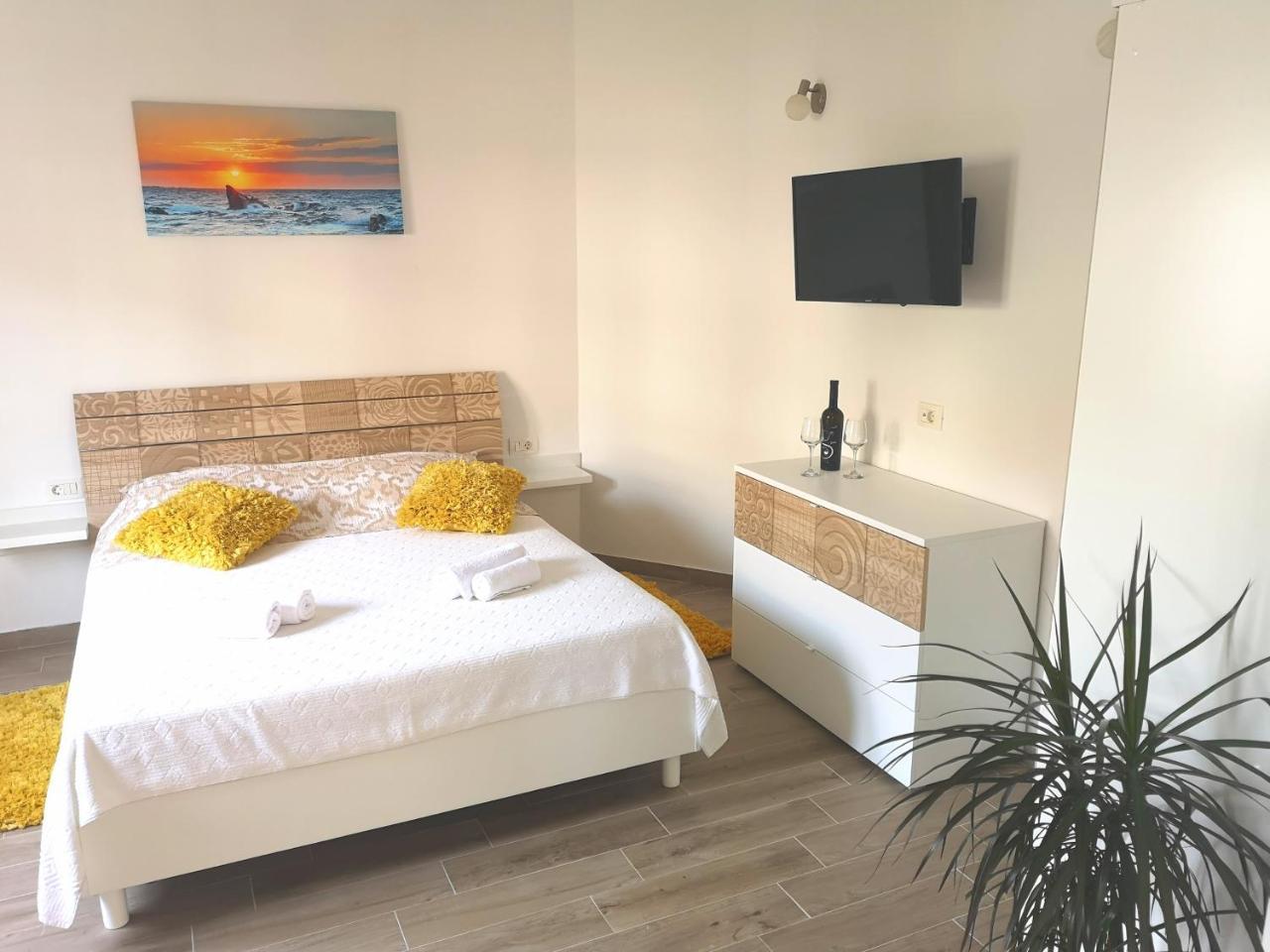 Apartments Grgic Trogir Eksteriør billede